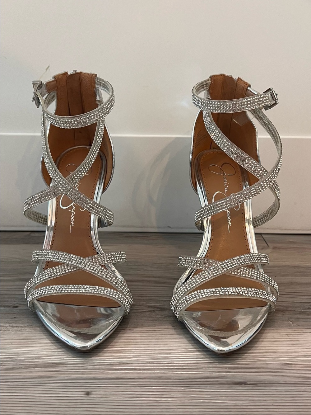 New Jessica Simpson Wylanne Women’s Size 6M Silver Rhinestones Strap Heels